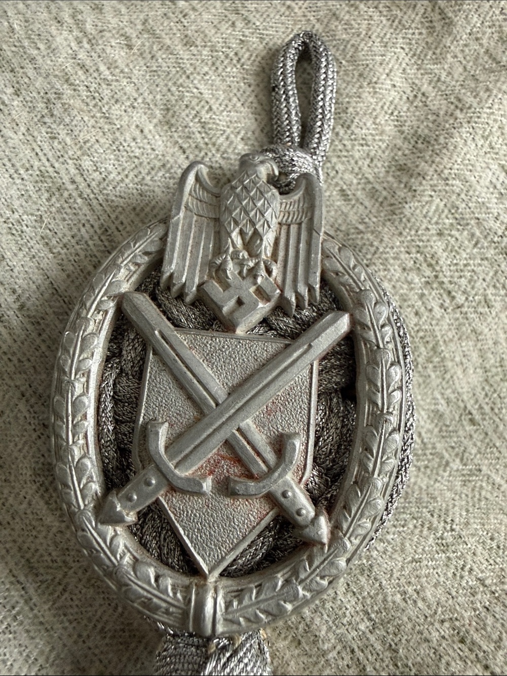 WWII German Heer Marksmanship Lanyard Shield